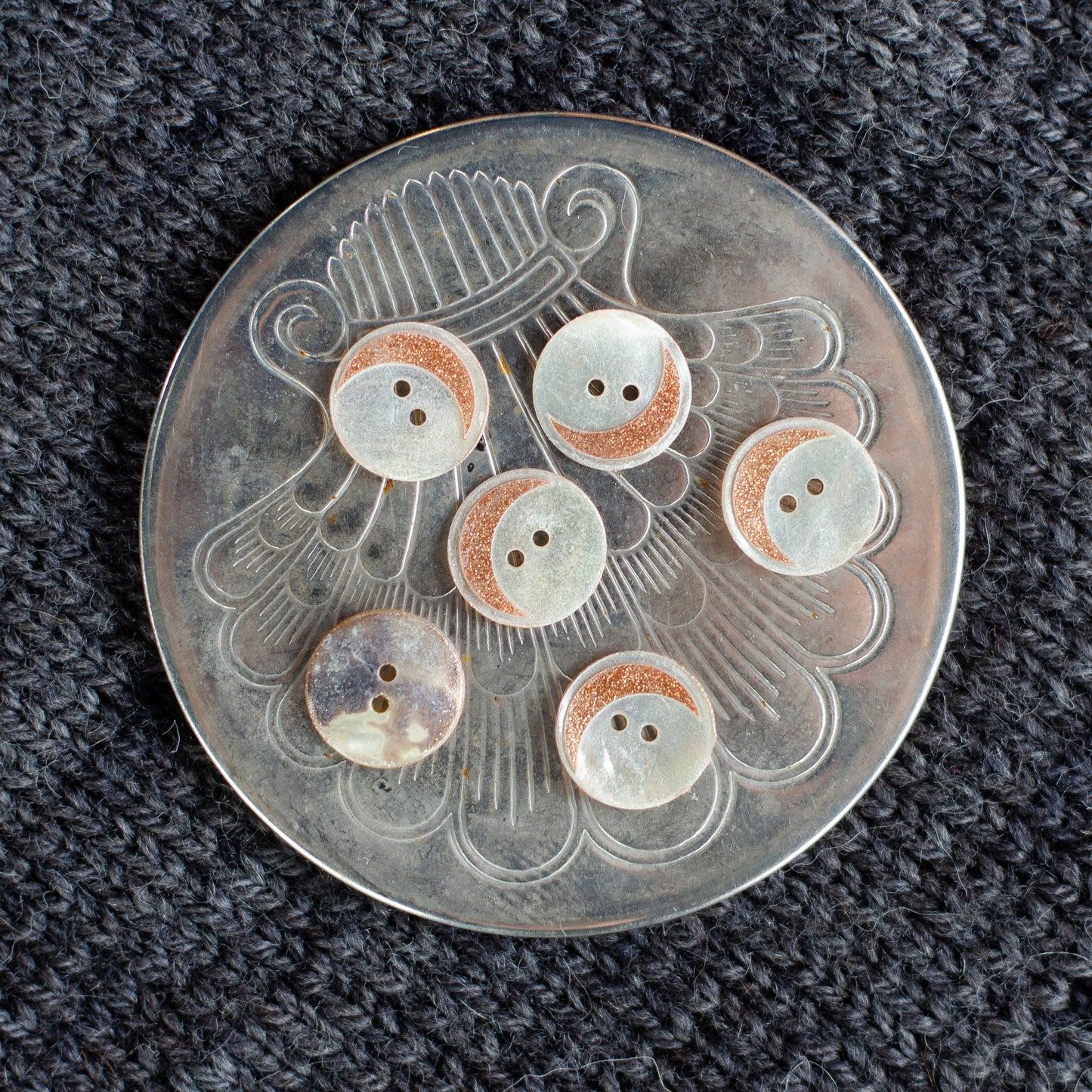 Bright Night Button | 18mm